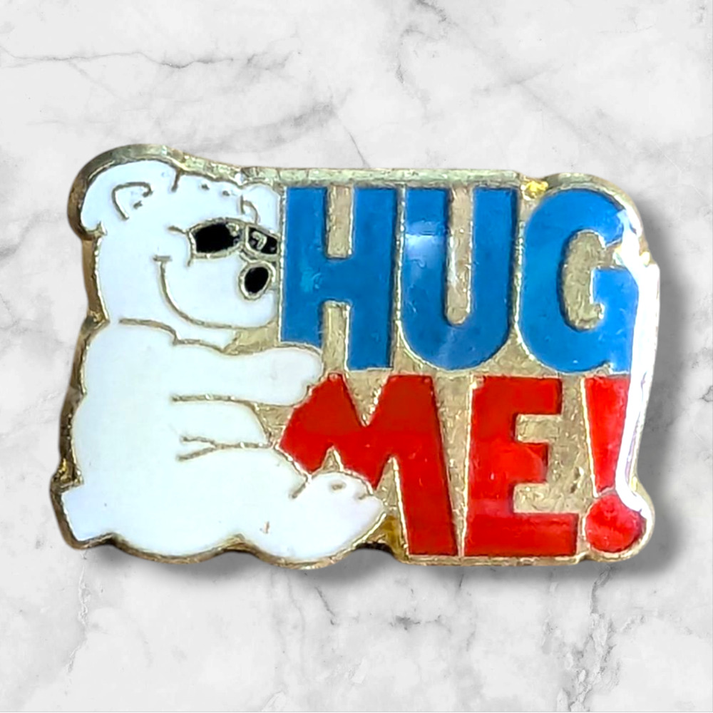 HUG ME Teddy Bear With Sunglasses Vintage Enamel Hat Lapel Pin